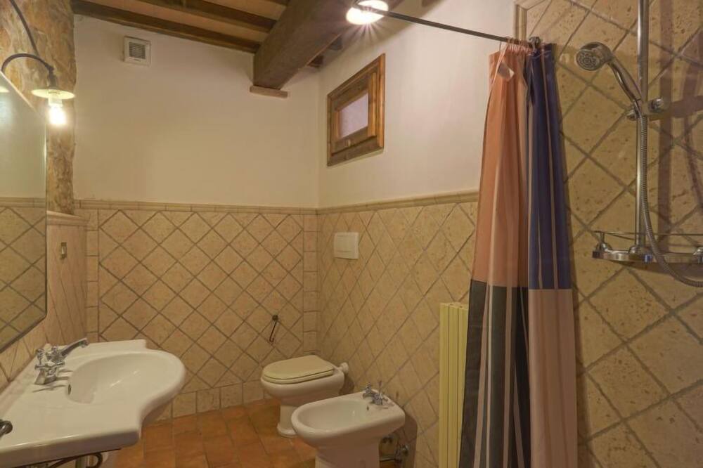 Photo of Bathroom in Sughera