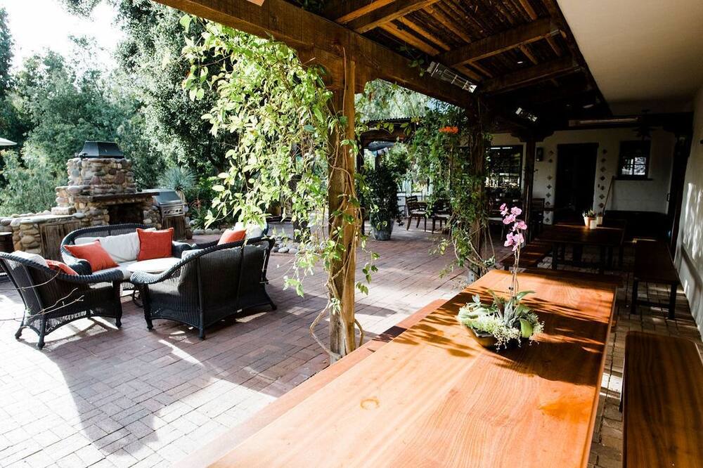 Photo of Patio Balcony in Topanga