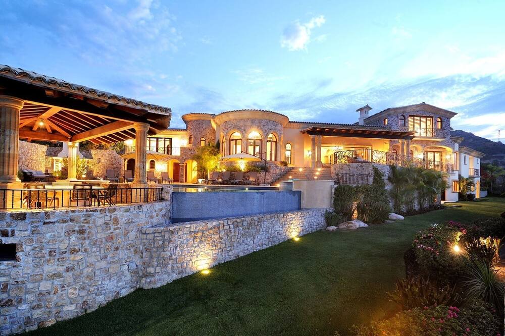 Photo of Outdoor in Buzzards