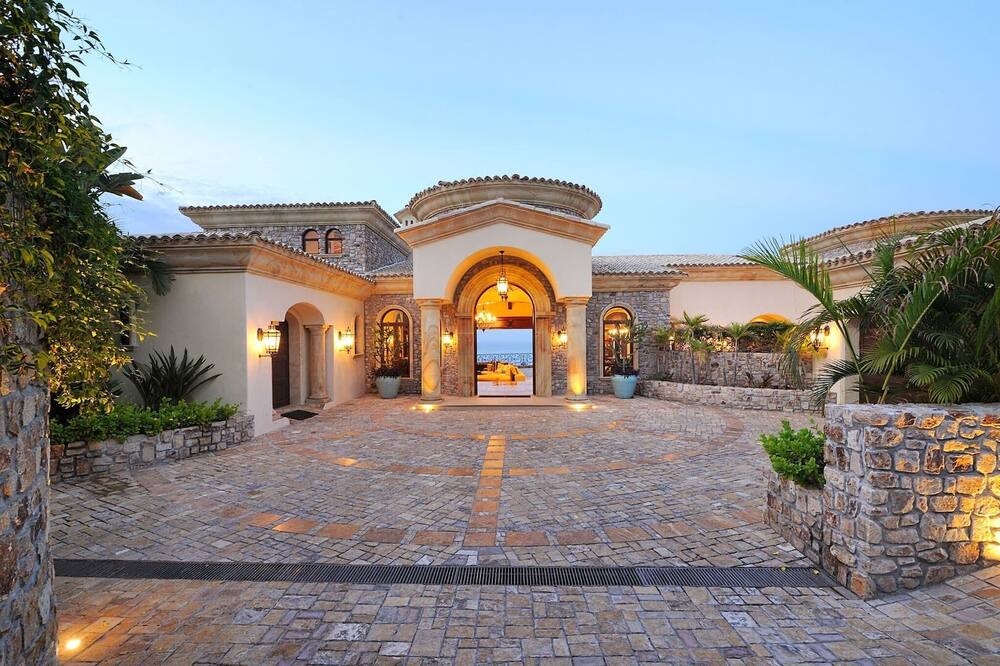 Photo of Outdoor in Buzzards