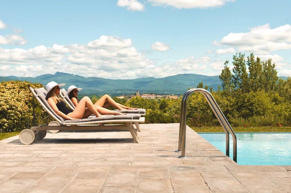 Photo of Outdoor in Starda