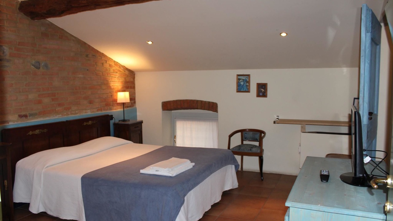Photo of Bedroom in Fiorenzuola d'Arda