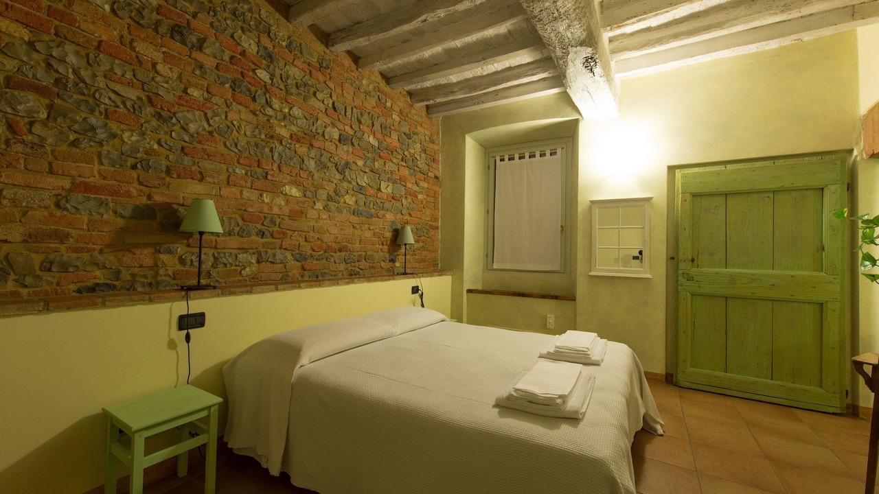 Photo of Bedroom in Fiorenzuola d'Arda