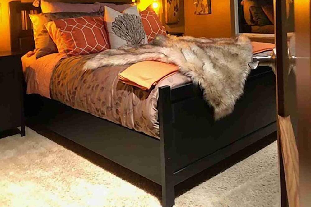 Photo of Bedroom in Mystic Hills