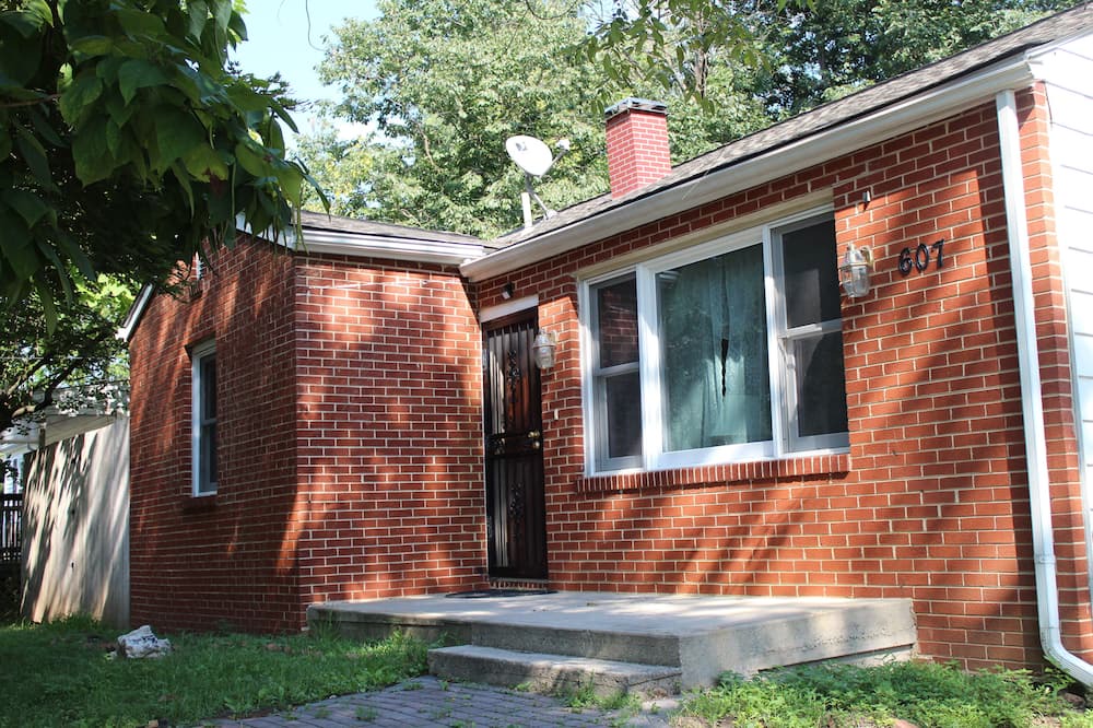 Photo of Outdoor in Rockville