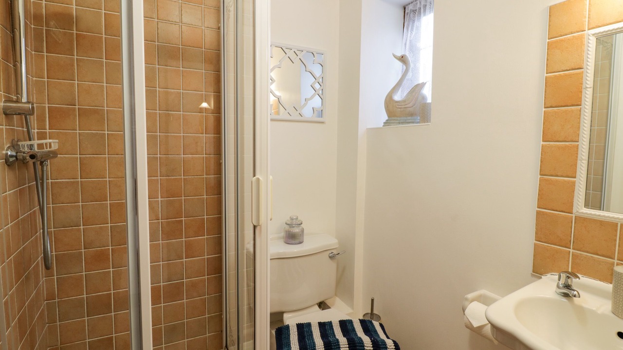 Photo of Bathroom in Ardens Grafton