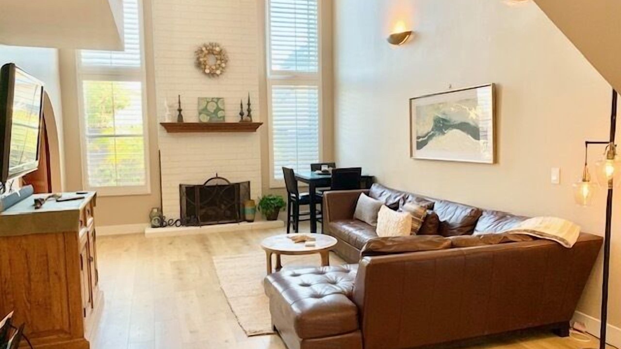 Photo of Livingroom in Oxnard Shores