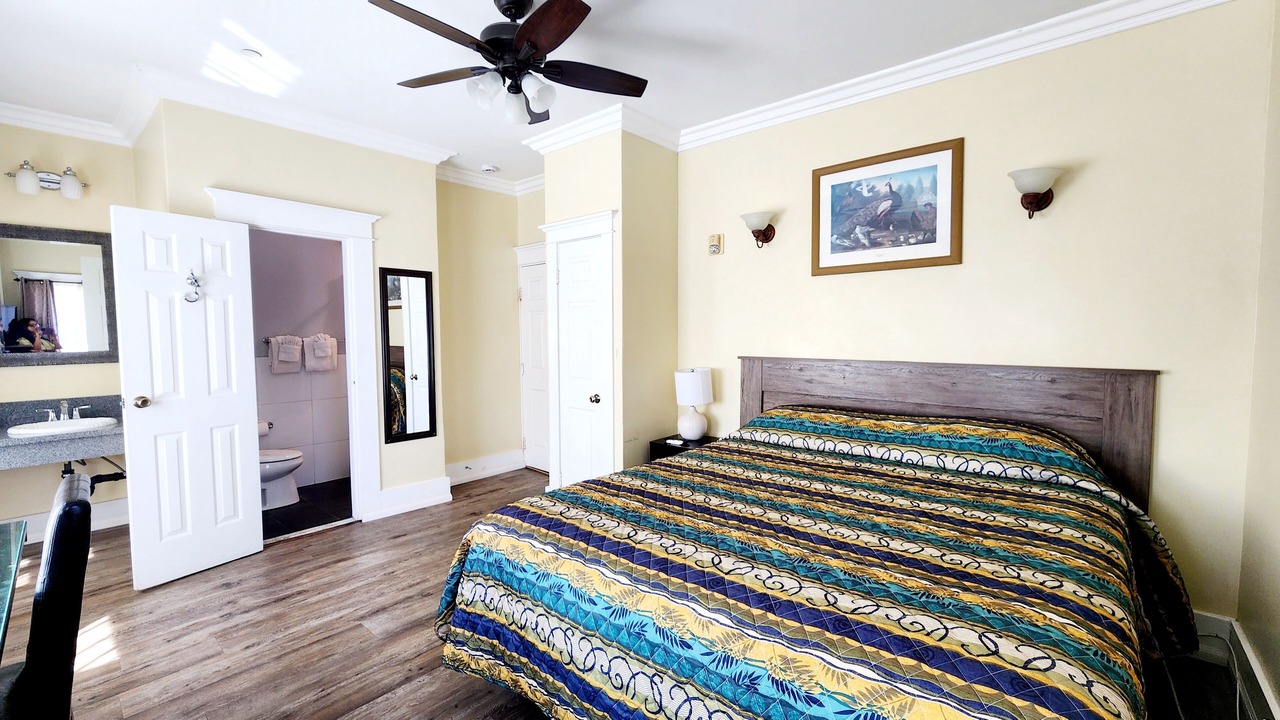 Photo of Bedroom in Santa Paula