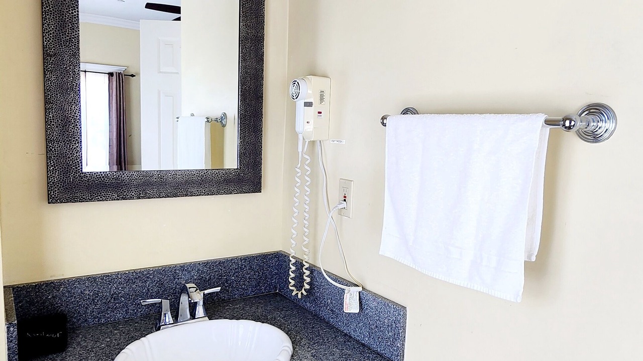 Photo of Bathroom in Santa Paula