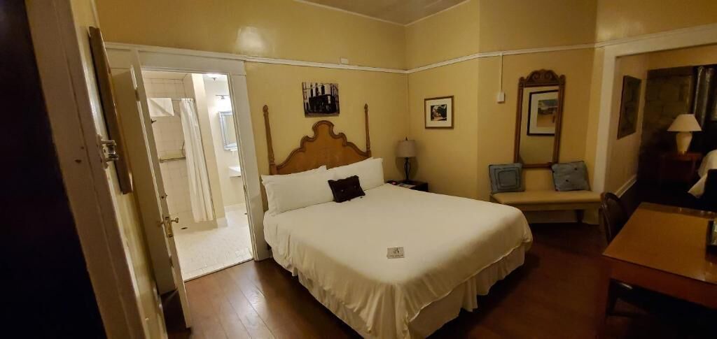 Photo of Bedroom in Santa Paula