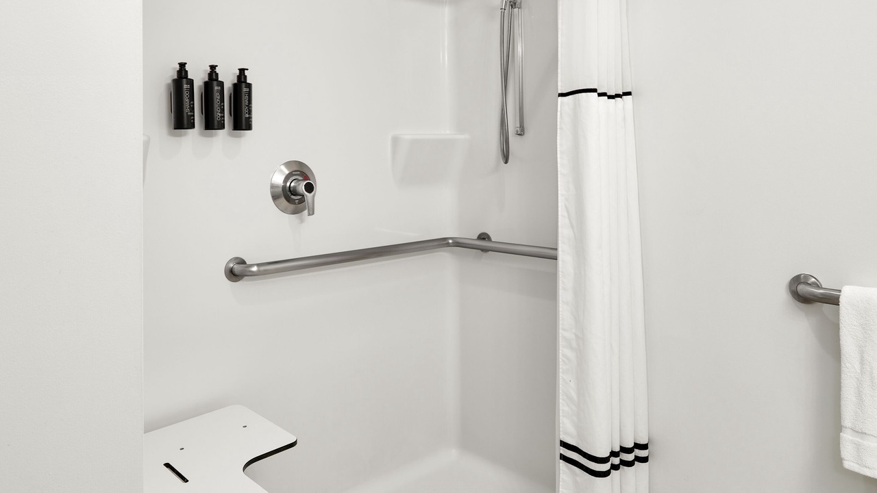 Photo of Bathroom in Connecticut Ave - K Street