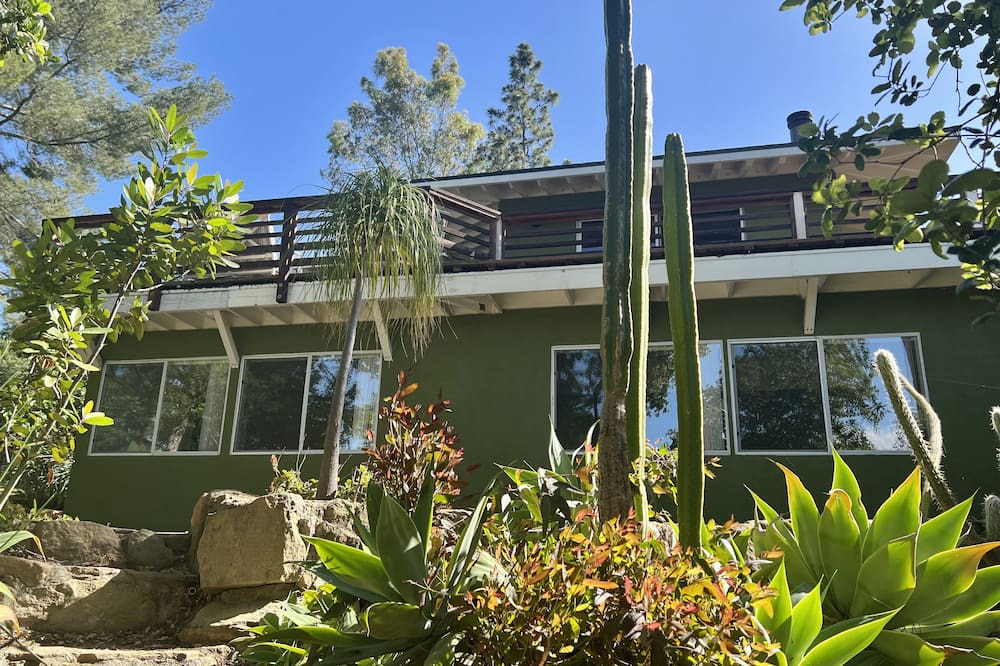 Photo of Outdoor in Fernwood