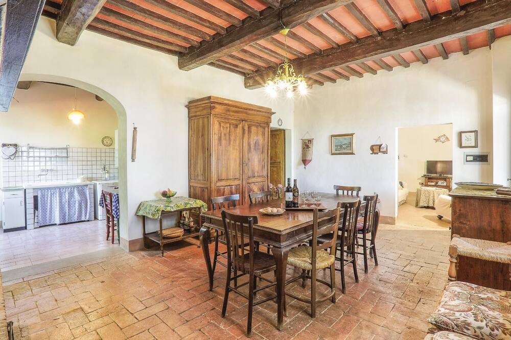 Photo of Bedroom in Forcoli