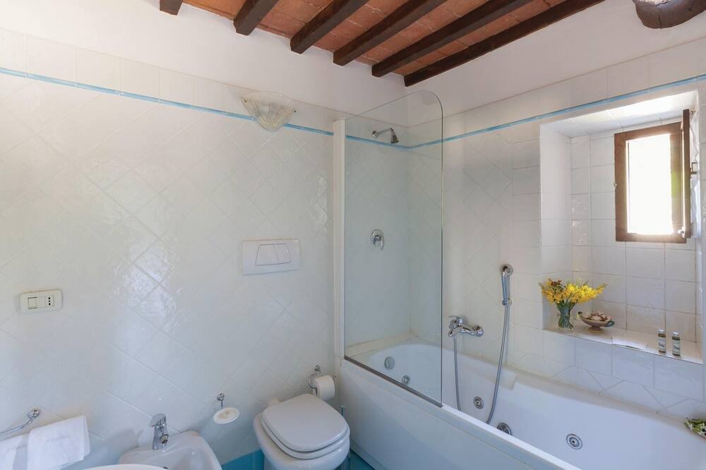 Photo of Bathroom in Subbiano