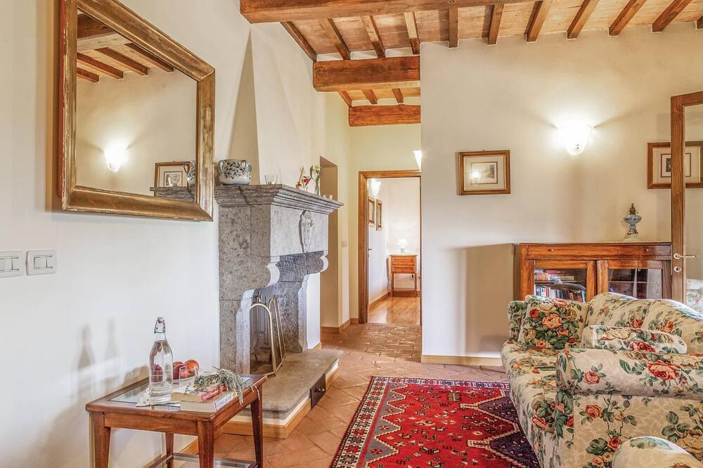 Photo of Bedroom in Subbiano
