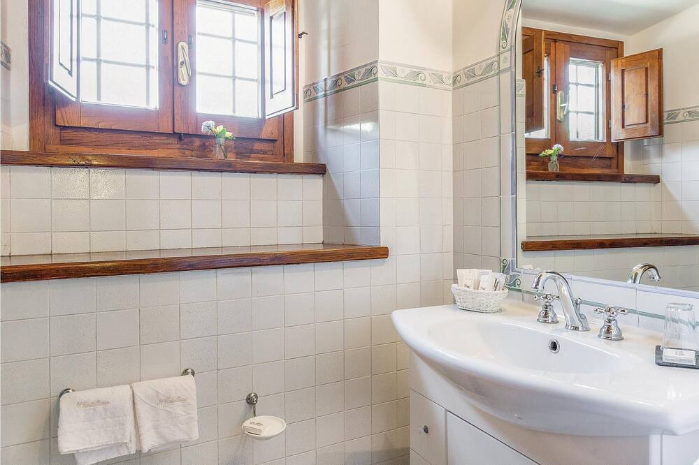 Photo of Bathroom in Subbiano