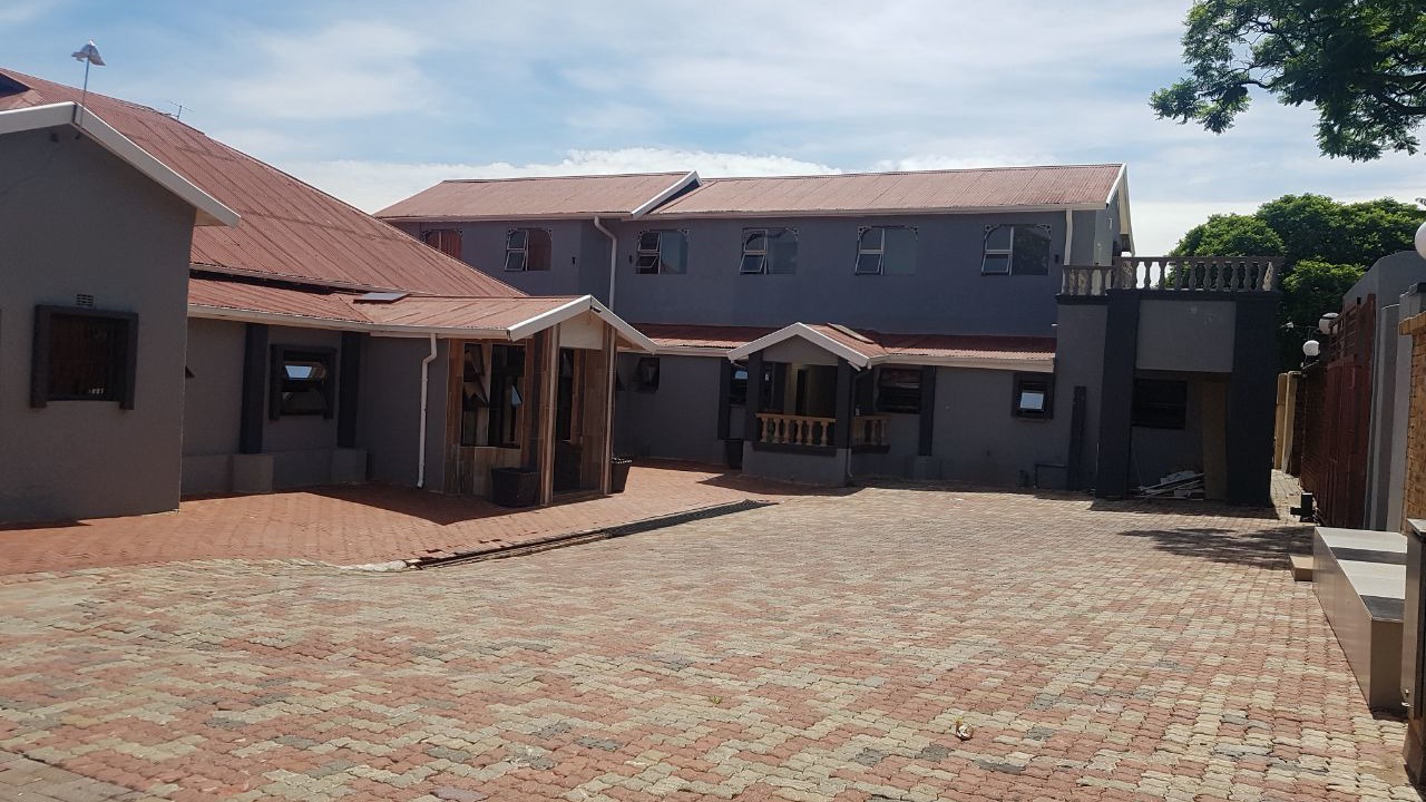Photo of Outdoor in Houghton Estate
