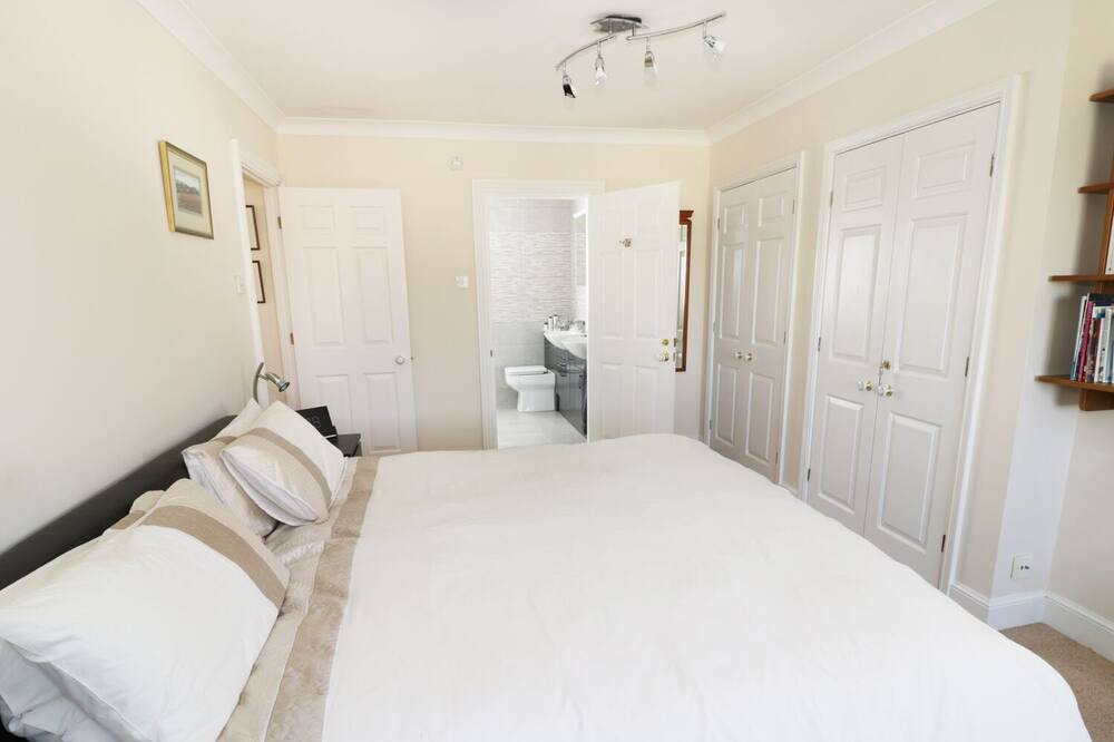 Photo of Bedroom in Shipston on Stour