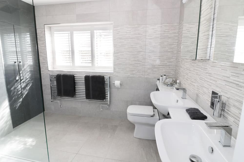 Photo of Bathroom in Shipston on Stour