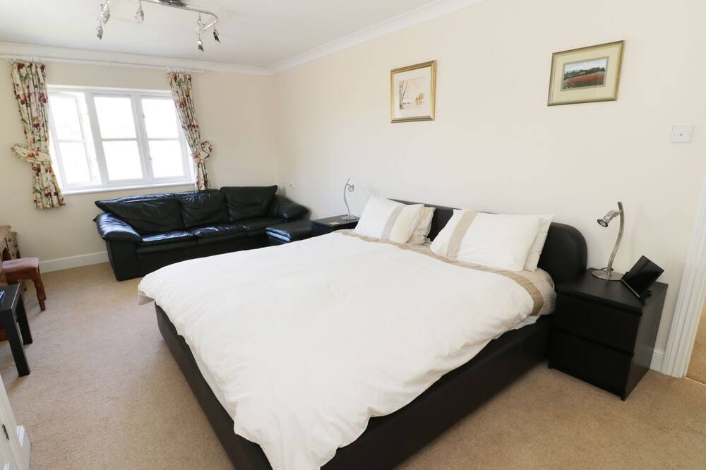 Photo of Bedroom in Shipston on Stour