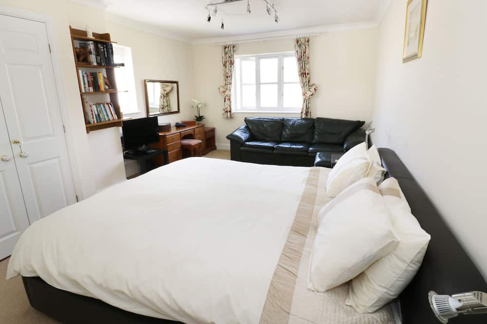 Photo of Bedroom in Shipston on Stour