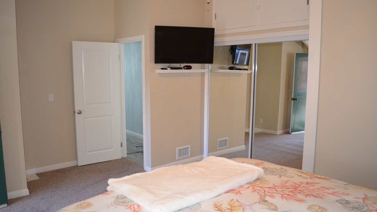 Photo of Bedroom in Faria Beach