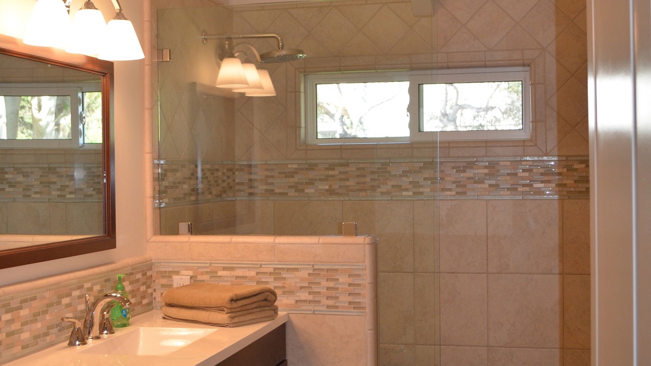 Photo of Bathroom in Faria Beach