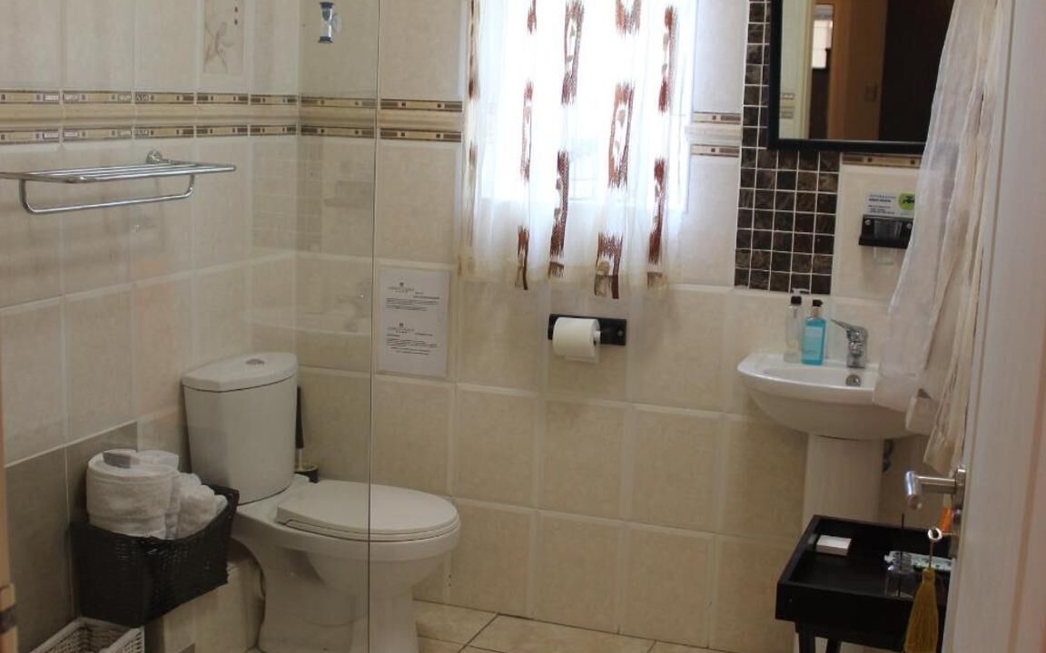 Photo of Bathroom in Pniel