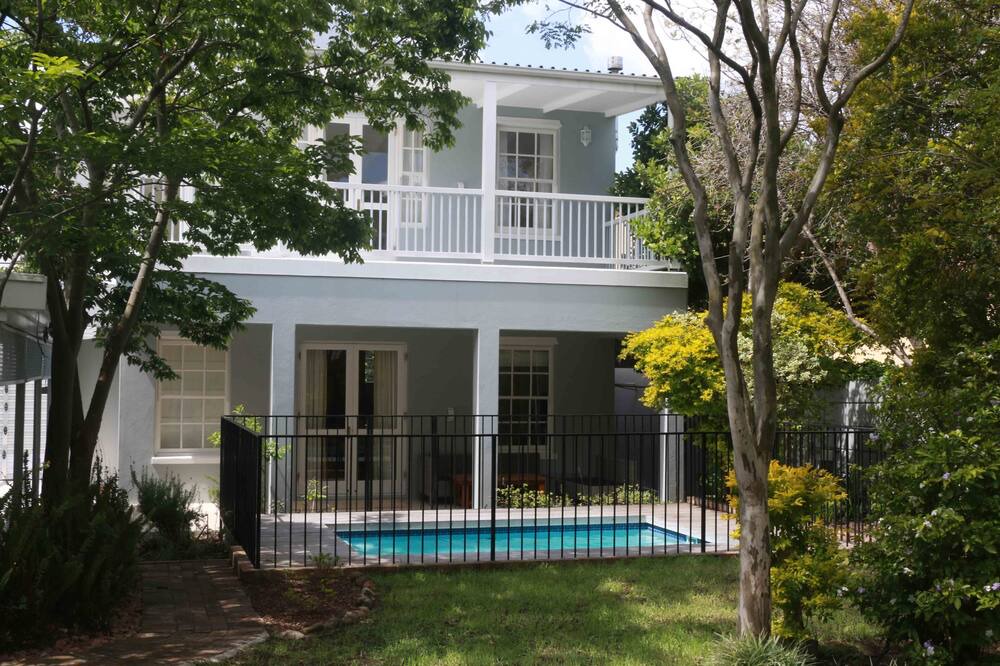 Photo of Outdoor in Claremont