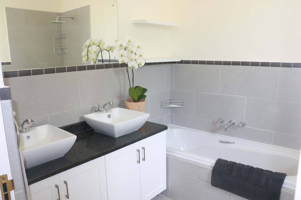 Photo of Bathroom in Claremont