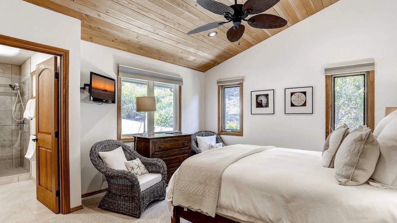 Photo of Bedroom in Alta Mesa