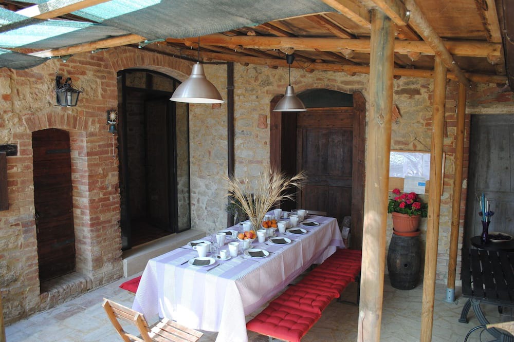 Photo of Patio Balcony in Asciano
