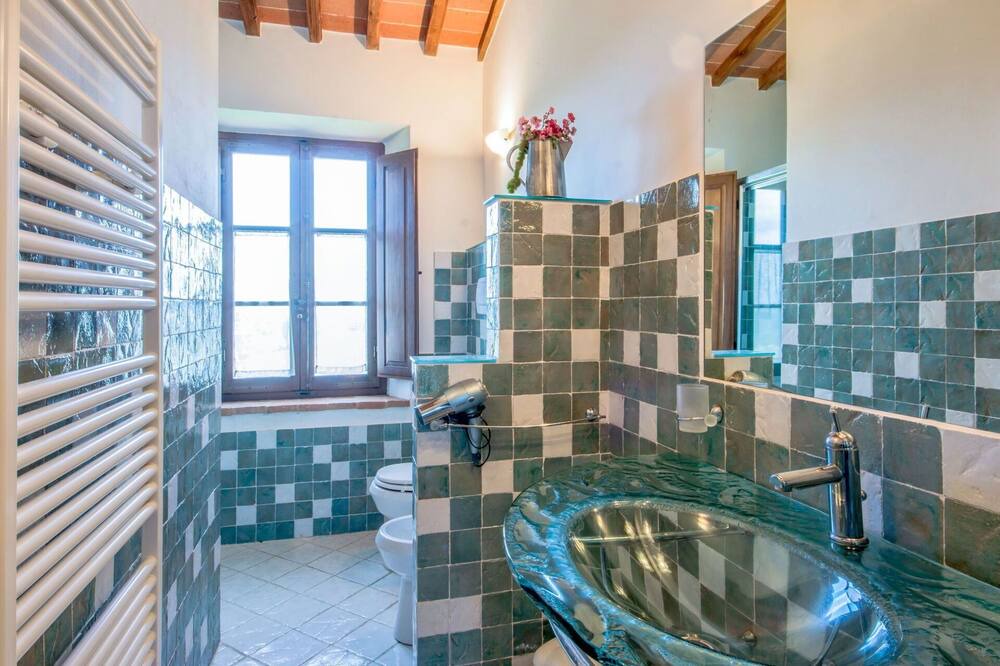 Photo of Bathroom in Castelnuovo Berardenga