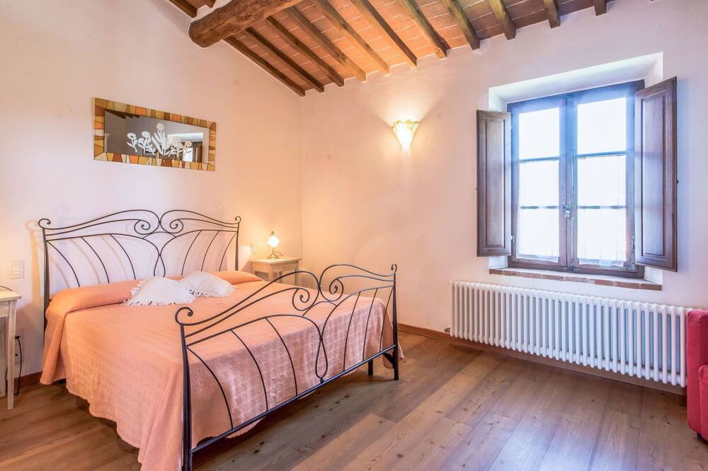 Photo of Bedroom in Castelnuovo Berardenga