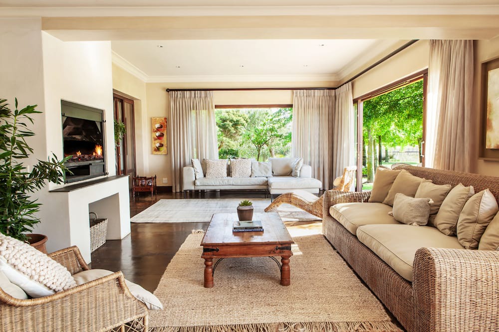 Photo of Livingroom in Paarl