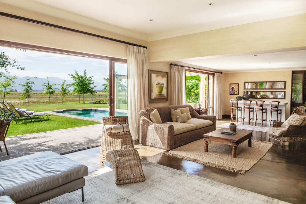 Photo of Livingroom in Paarl