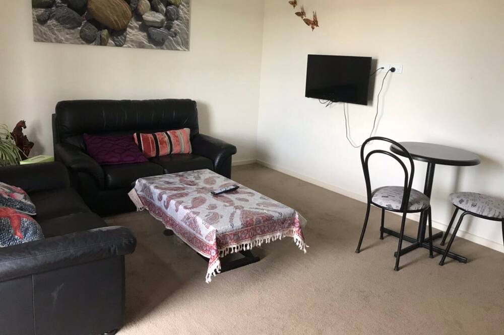 Photo of Livingroom in Gungahlin