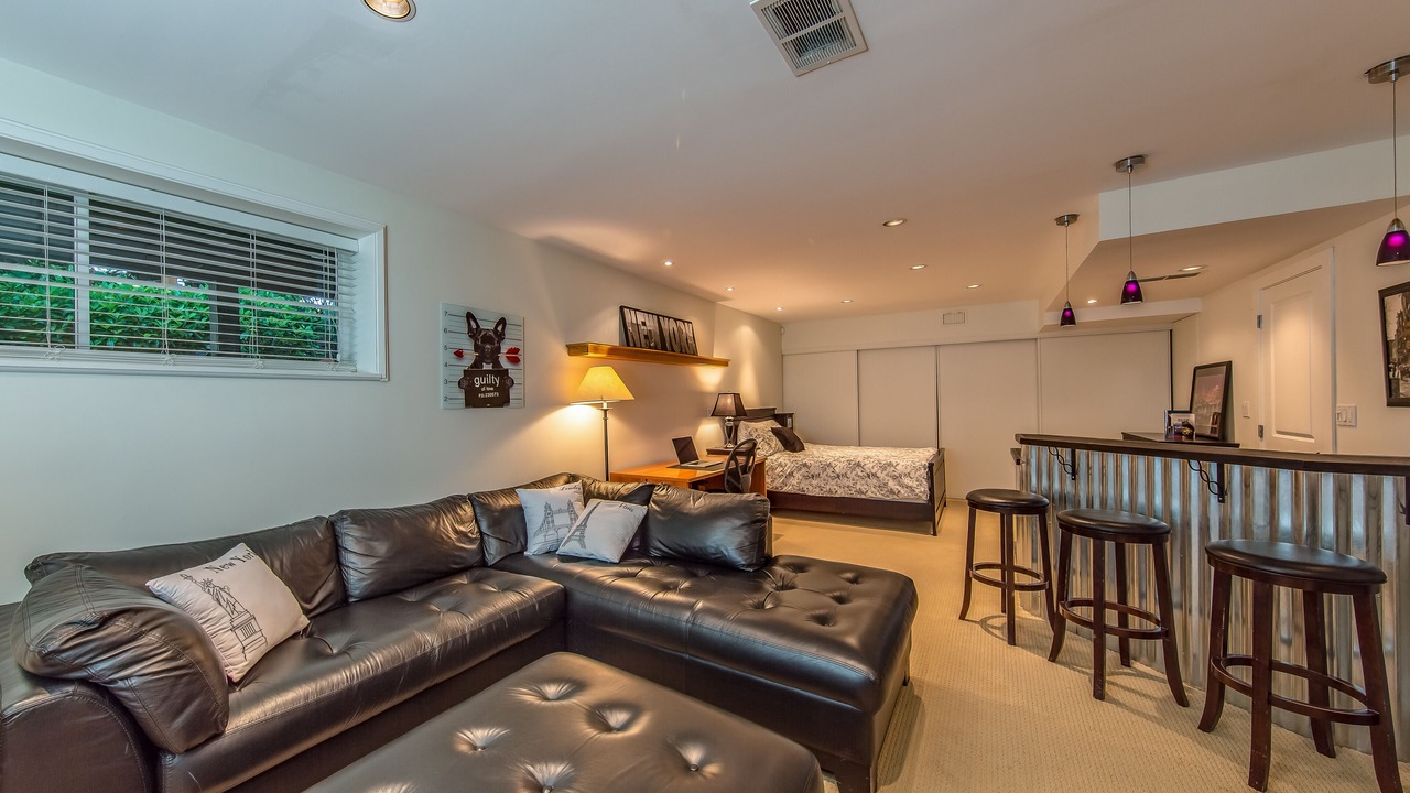 Photo of Livingroom in Upper Lonsdale