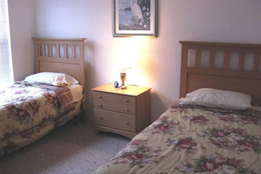 Photo of Bedroom in Venetian Bay Villages