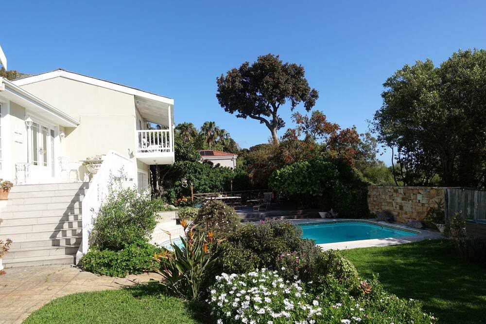 Photo of Outdoor in Scott Estate