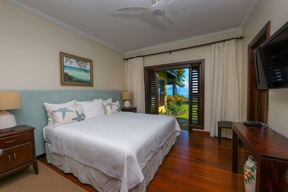 Photo of Bedroom in Mammee Bay