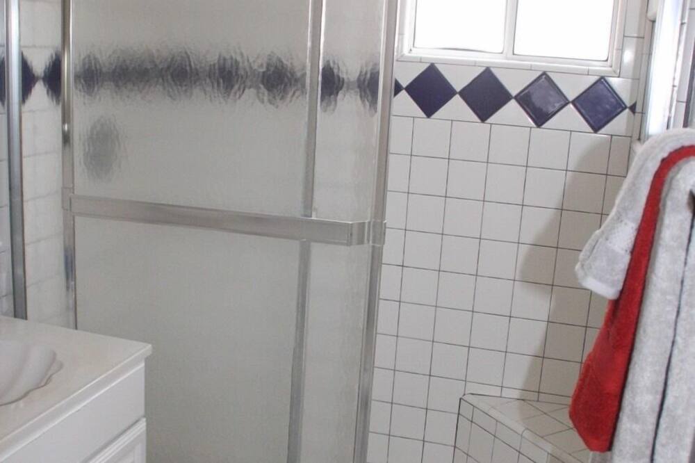 Photo of Bathroom in Hollywood Beach