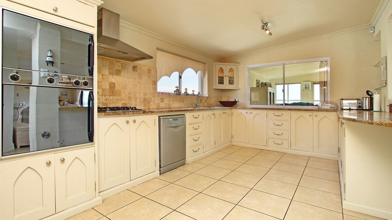 Photo of Kitchen in Kommetjie
