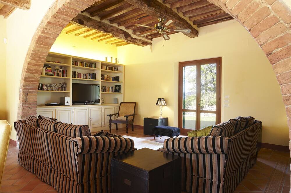 Photo of Livingroom in Forcoli