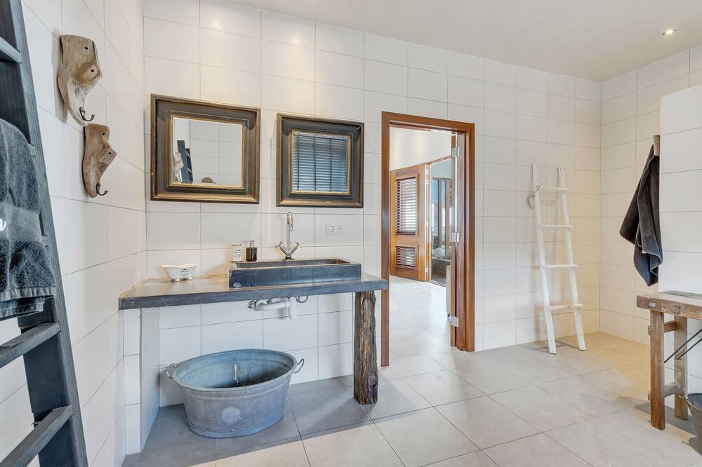 Photo of Bathroom in Sabadeco