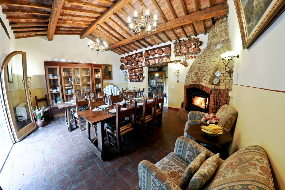 Photo of Livingroom in Vernio