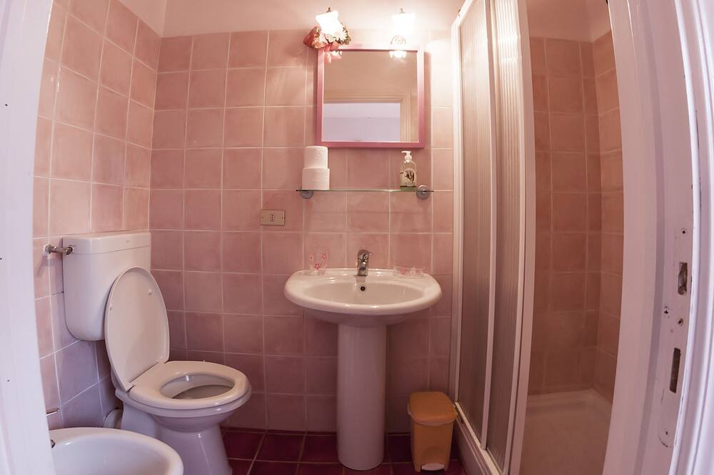 Photo of Bathroom in Vernio