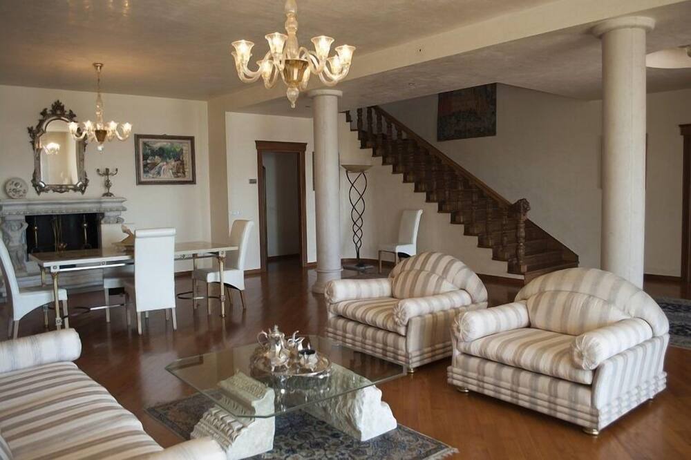 Photo of Livingroom in Prato