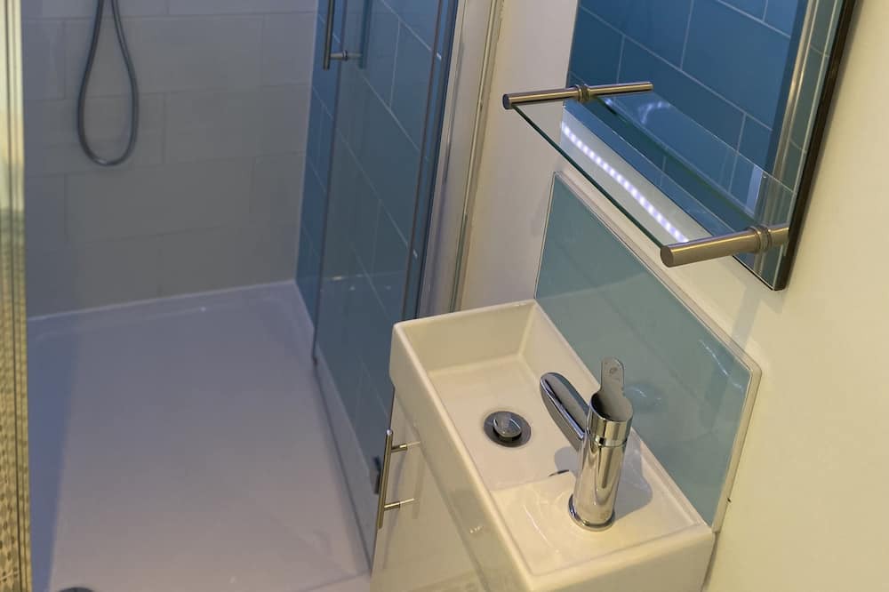 Photo of Bathroom in Stratford-upon-Avon