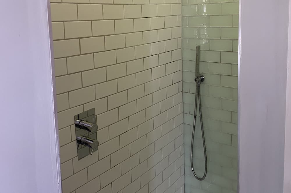 Photo of Bathroom in Stratford-upon-Avon